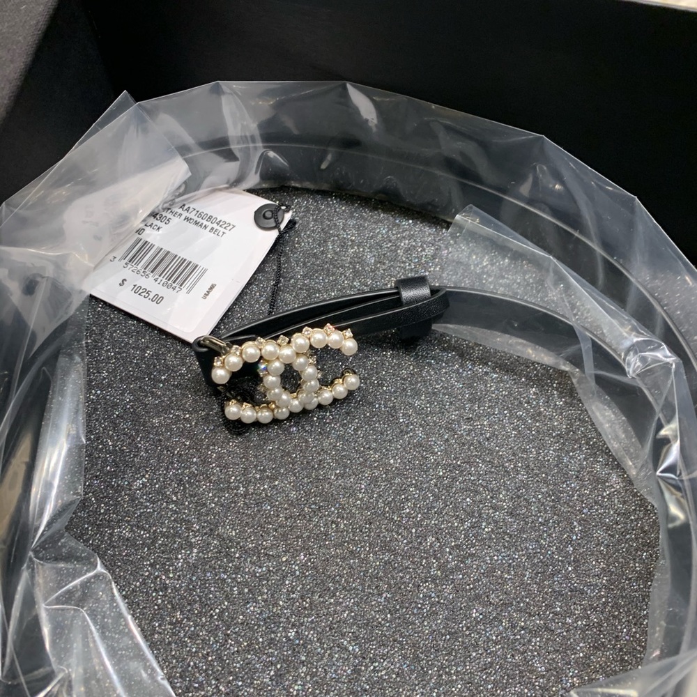 SOLD Chanel Black Pearly White & Crystal Belt - Picture 5 of 11